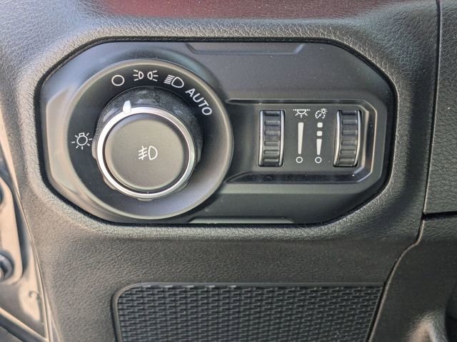 Used 2018 Jeep Wrangler Unlimited Rubicon image 16