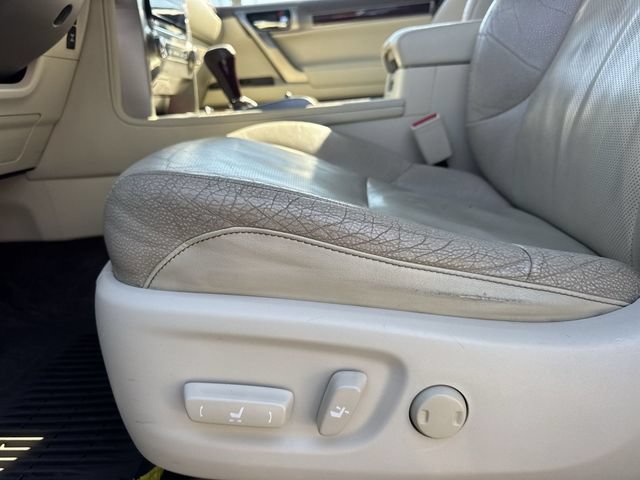 Used 2014 Lexus GX 460 w/ Premium Package AWD/4WD image 14