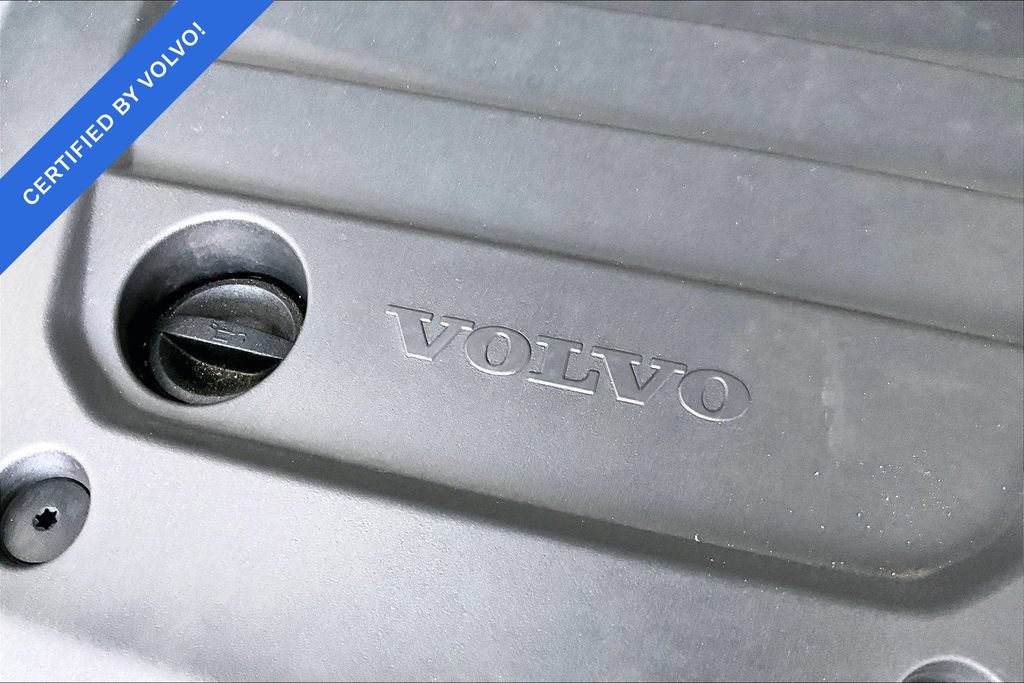 Certified 2024 Volvo XC40 B5 Plus w/ Protection Package Premier AWD/4WD image 43