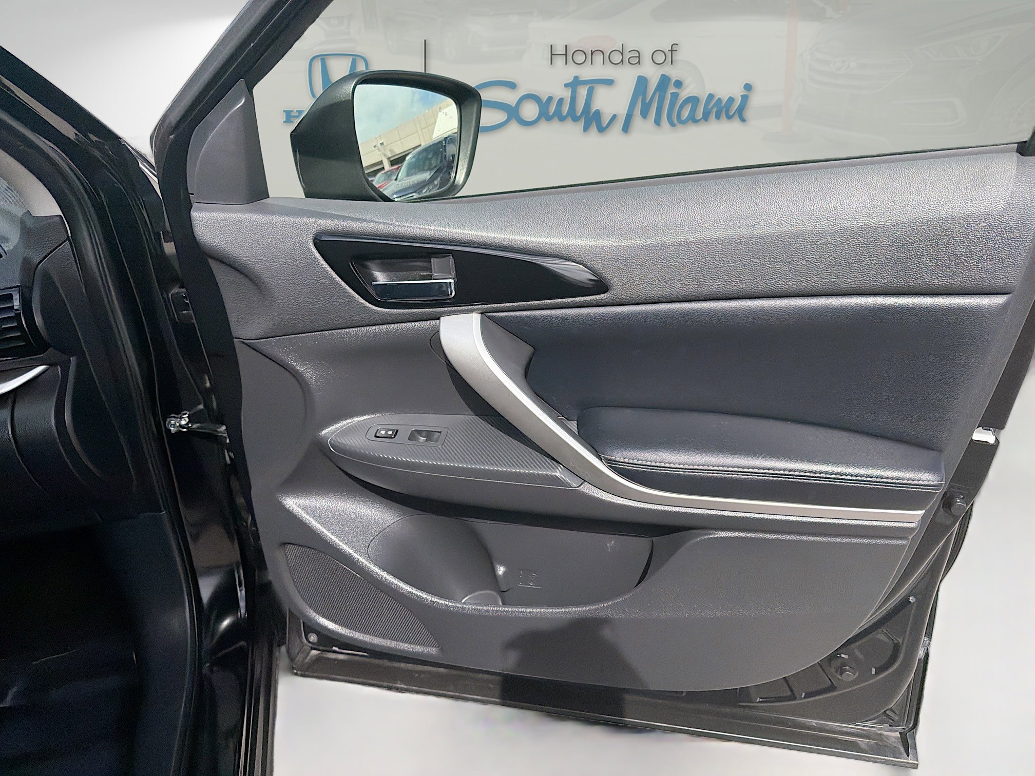 Used 2024 Mitsubishi Eclipse Cross SE image 33