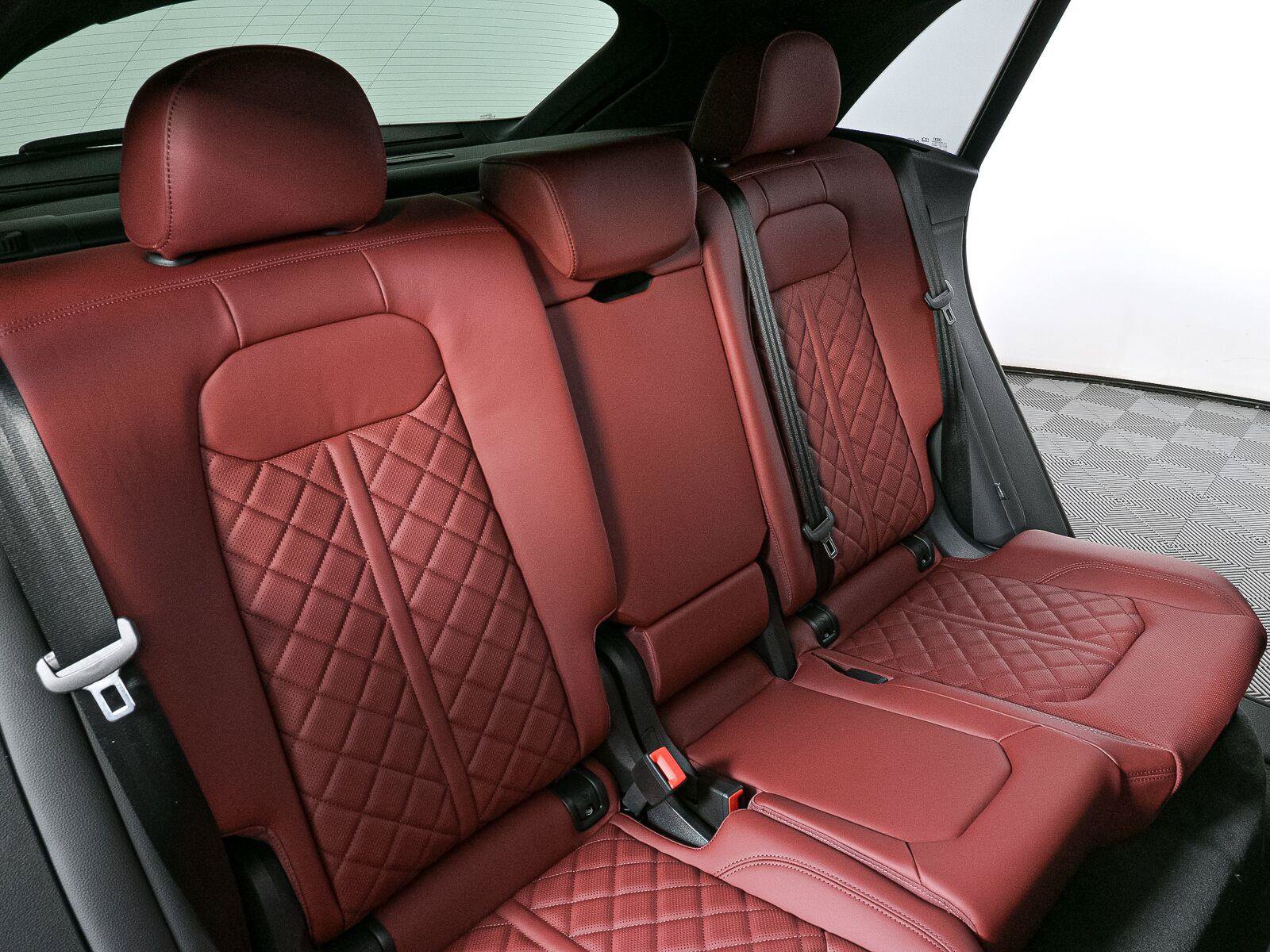 New 2026 Audi SQ8 Prestige AWD/4WD image 24