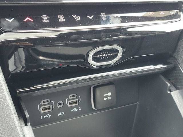 New 2026 Jeep Grand Cherokee L Limited w/ Limited Altitude Package AWD/4WD image 28
