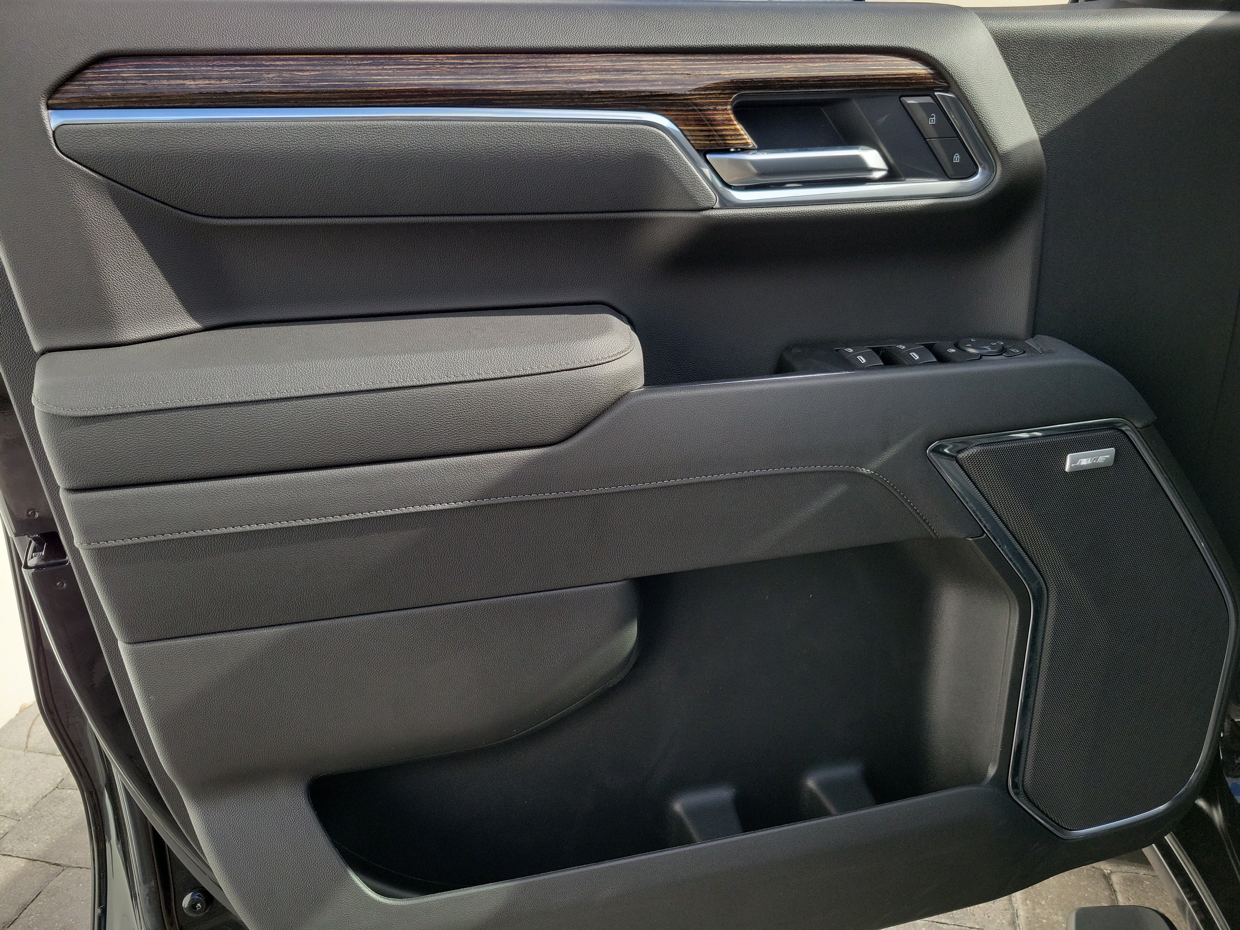 New 2026 GMC Sierra 1500 Elevation w/ Elevation Premium Package RWD image 18