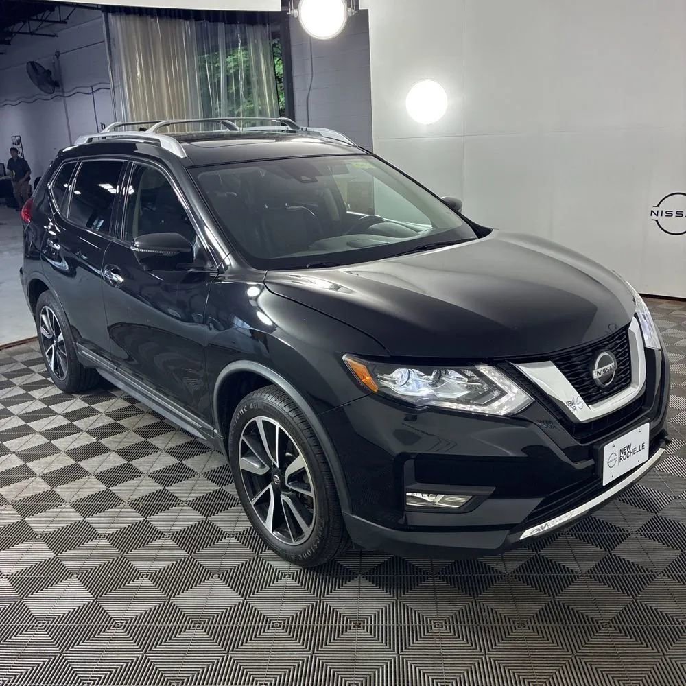 Used 2018 Nissan Rogue SL w/ Premium Package AWD/4WD image 10