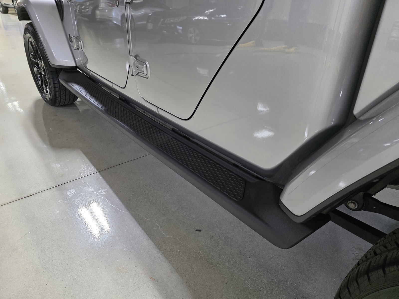 Used 2021 Jeep Gladiator Overland image 13