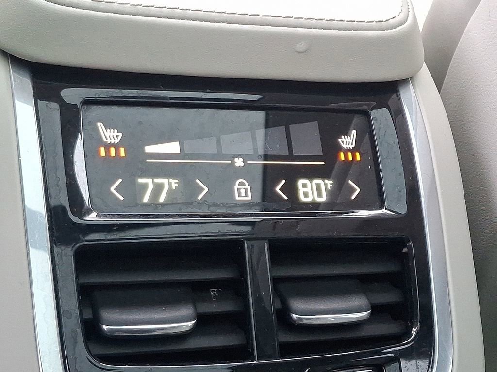 Used 2019 Volvo XC90 T6 Inscription w/ Luxury Package image 11