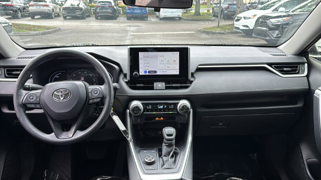 Used 2025 Toyota RAV4 LE AWD/4WD image 13
