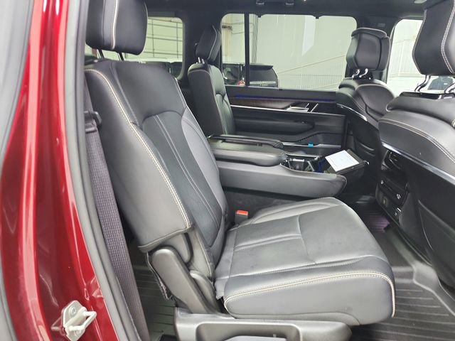 Used 2023 Jeep Grand Wagoneer L Series II image 40