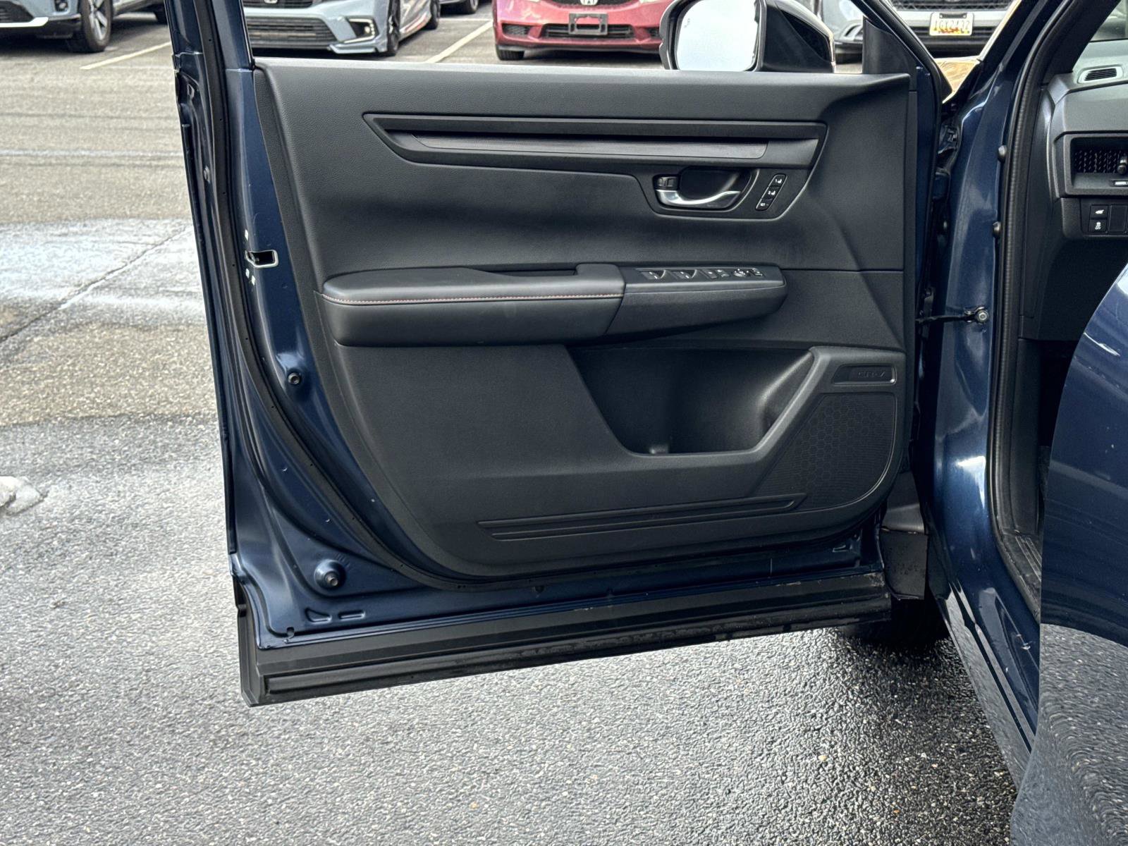 Certified 2025 Honda CR-V Sport-L image 18