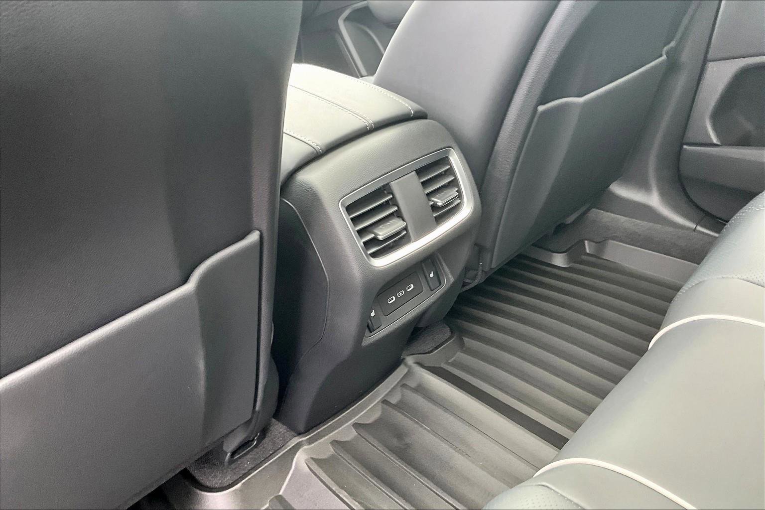 New 2025 Acura RDX SH-AWD w/ Advance Package image 32