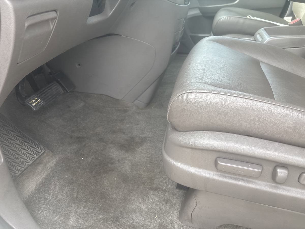 Used 2014 Honda Odyssey Touring image 6