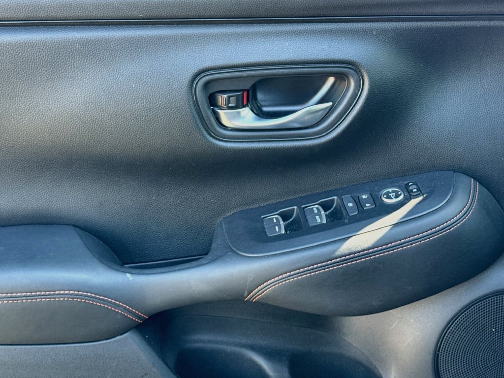 Used 2025 Honda HR-V Sport image 40