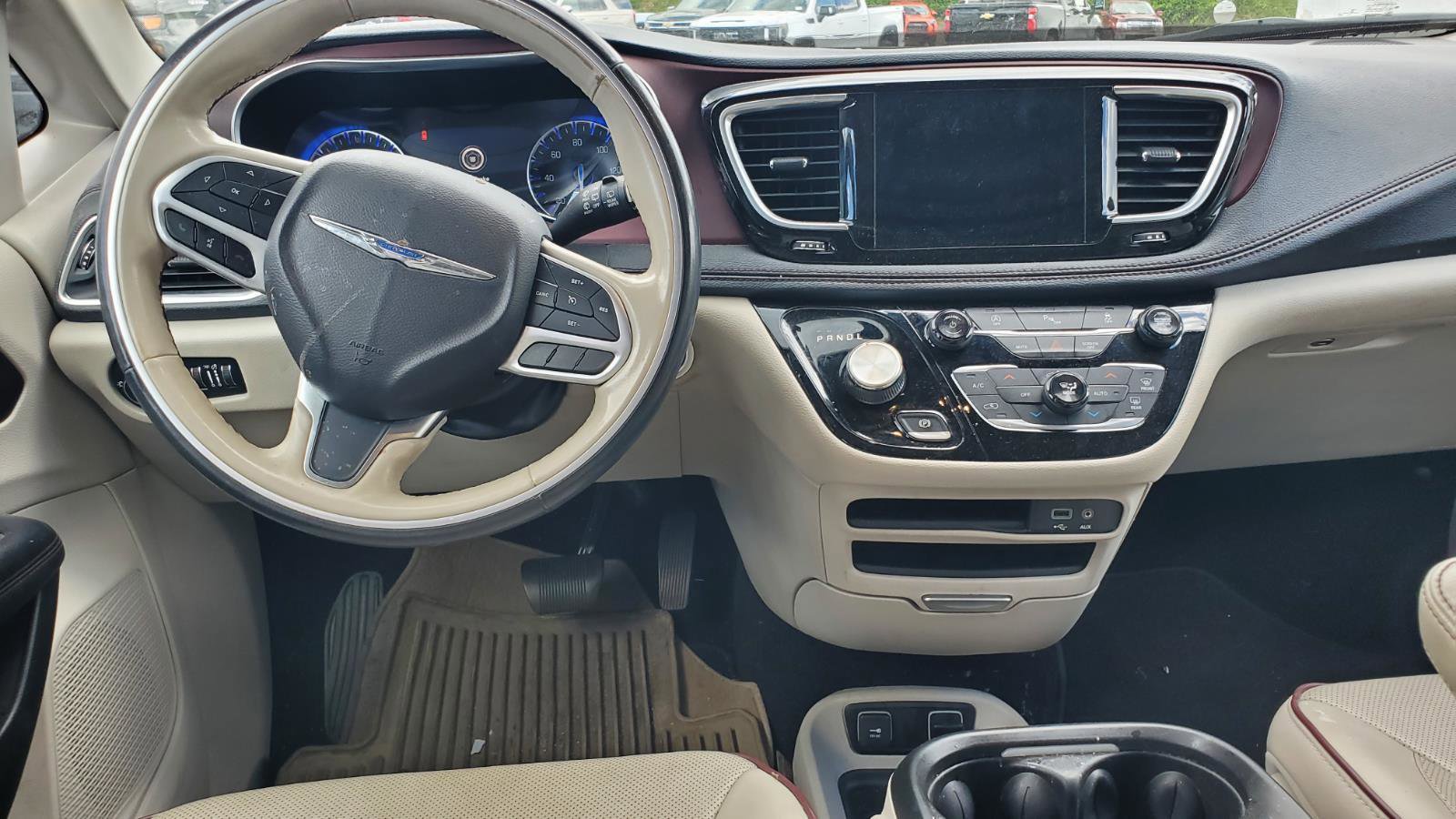 Used 2020 Chrysler Pacifica Limited FWD image 7