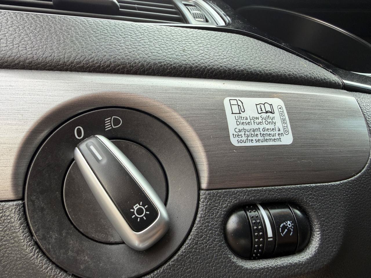Used 2015 Volkswagen Jetta TDI SE FWD image 18