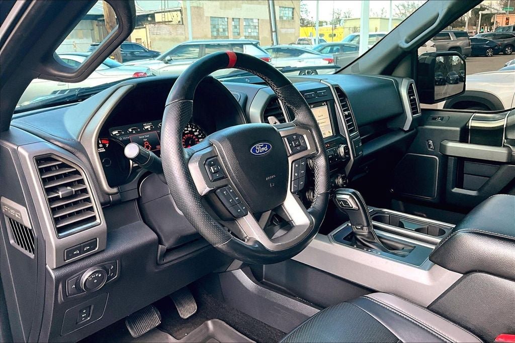 Used 2018 Ford F150 Raptor w/ Equipment Group 802A Luxury AWD/4WD image 14