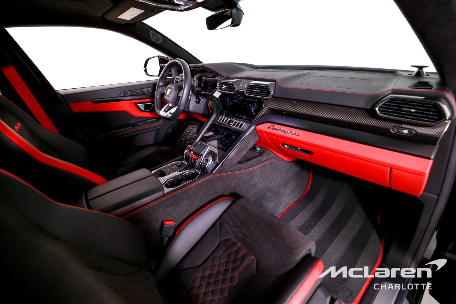 Used 2023 Lamborghini Urus S AWD/4WD image 33