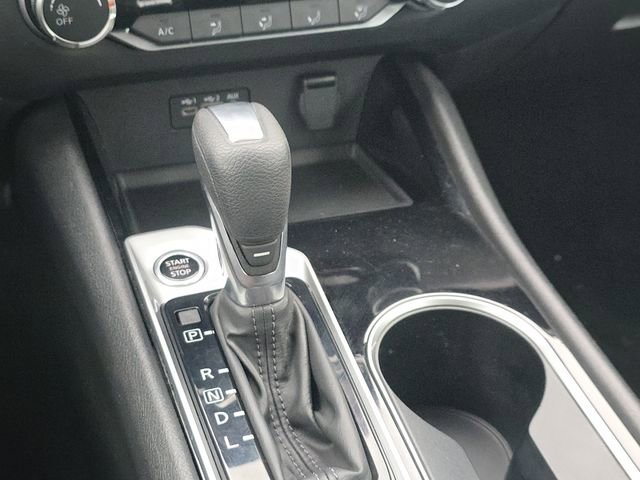 Used 2024 Nissan Altima 2.5 SV image 29