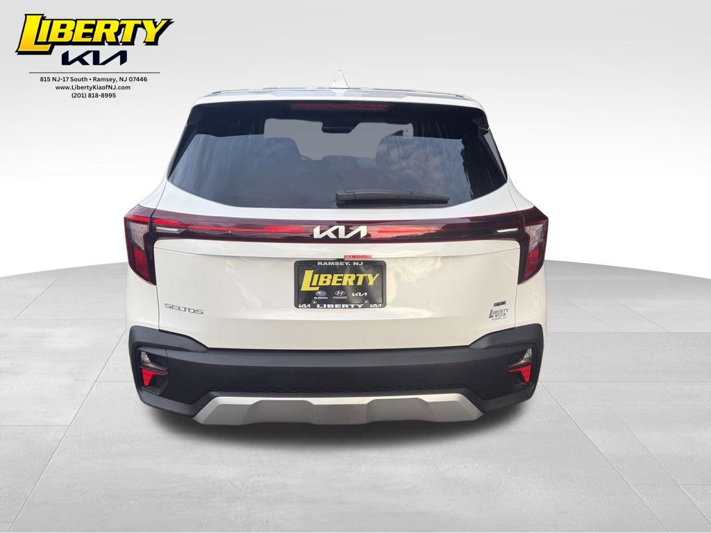 Used 2026 Kia Seltos LX AWD/4WD image 6