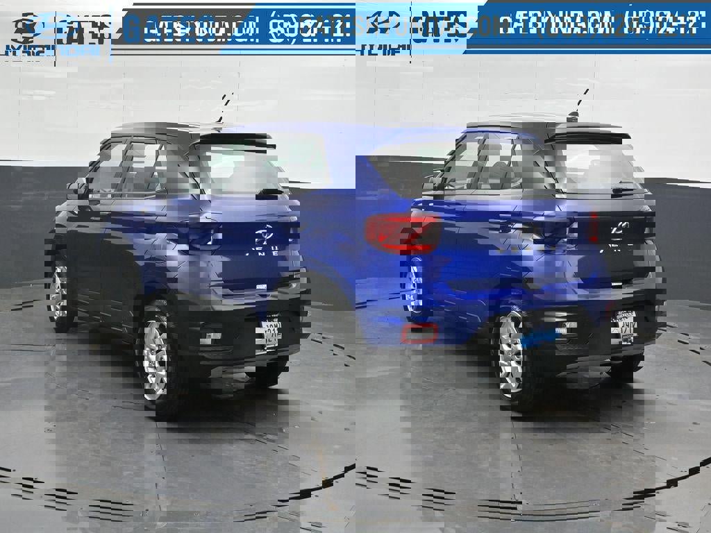 New 2025 Hyundai Venue SE image 8
