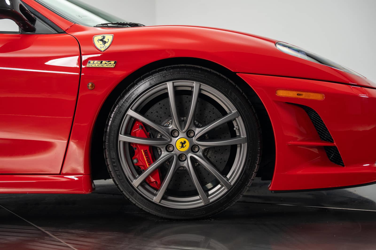 Used 2009 Ferrari F430 Scuderia RWD image 17