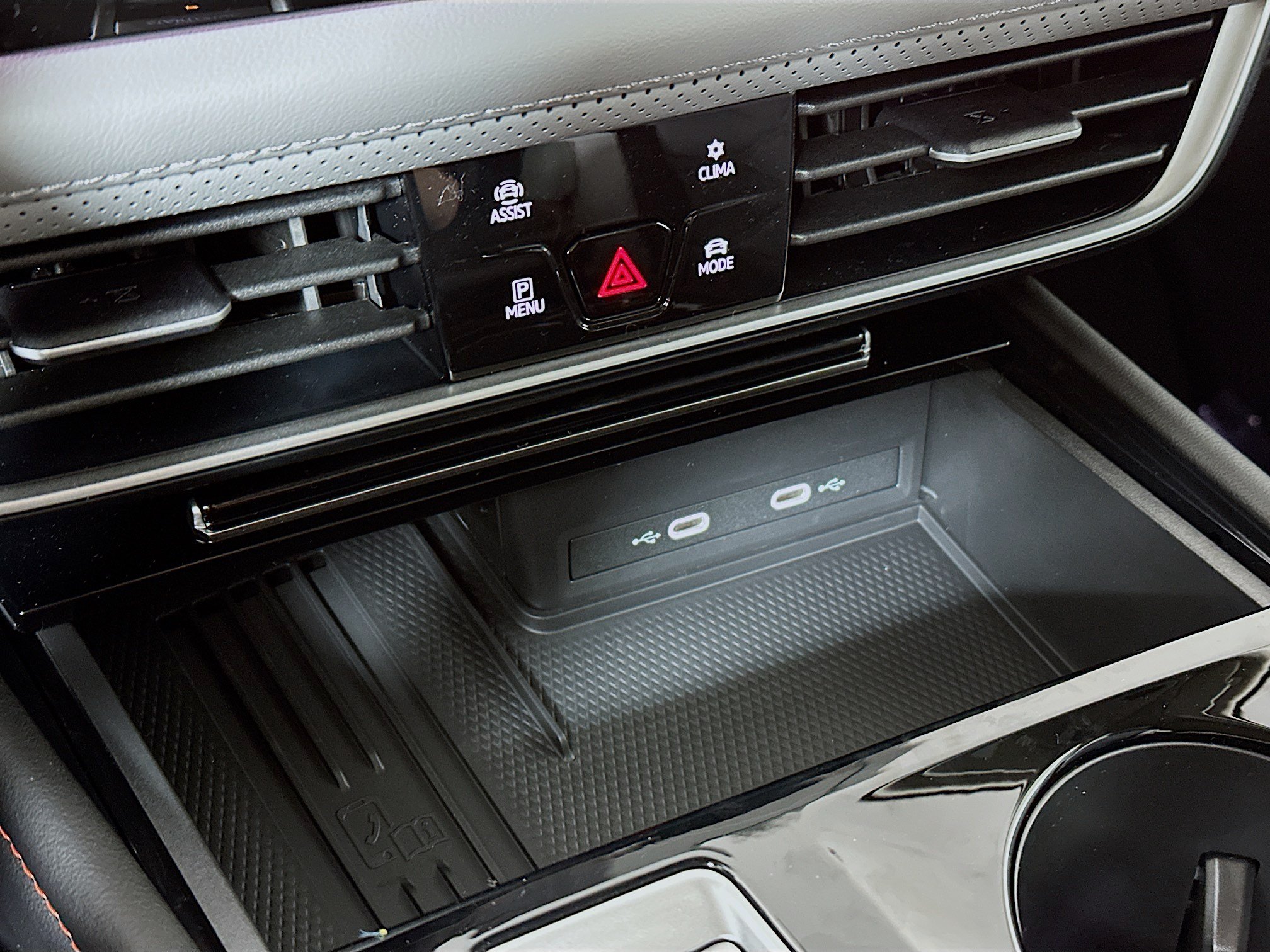 New 2026 Volkswagen Atlas Peak Edition AWD/4WD image 15