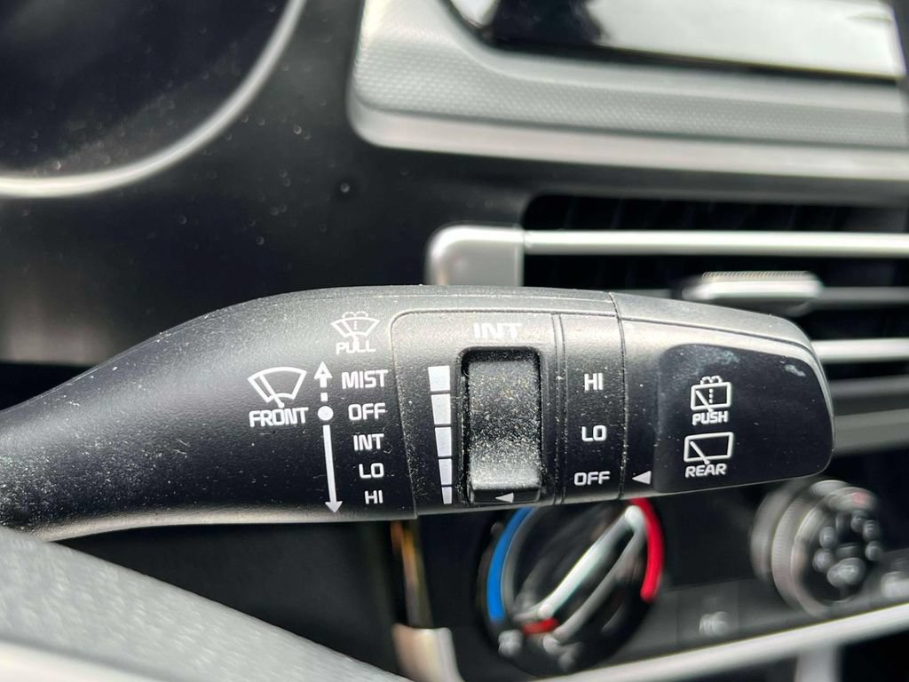 Used 2023 Kia Seltos LX AWD/4WD image 23