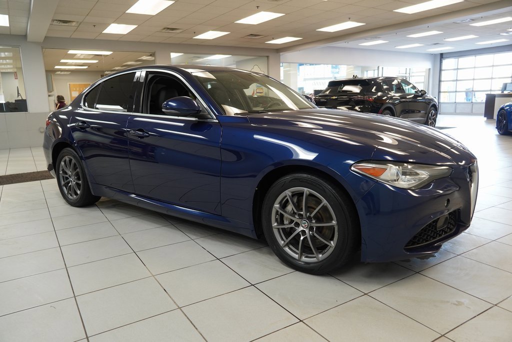 Used 2018 Alfa Romeo Giulia AWD image 15