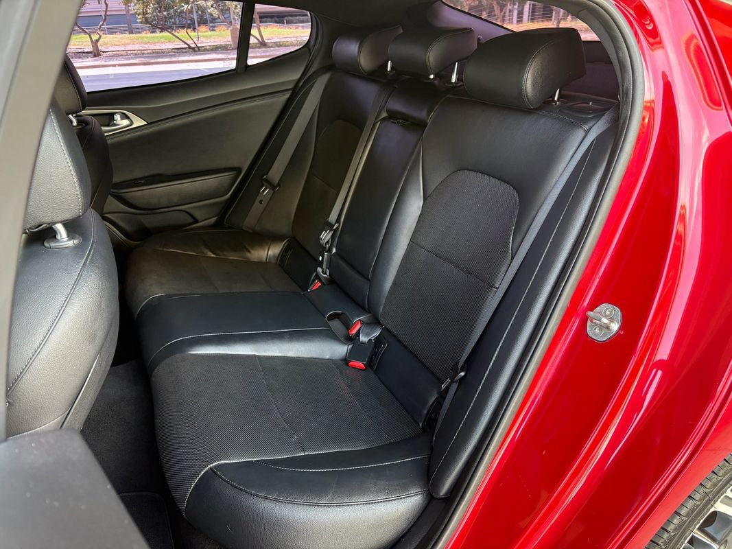Used 2019 Kia Stinger GT RWD image 25