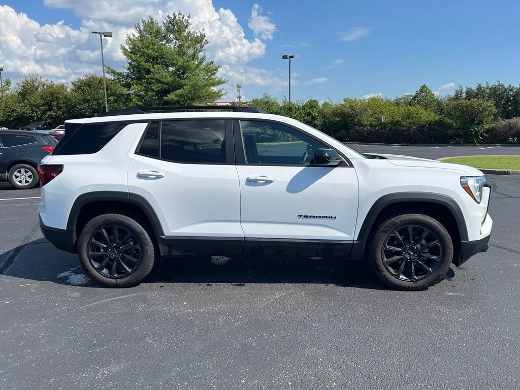 Used 2026 GMC Terrain Elevation w/ Elevation Premium Package AWD/4WD image 5