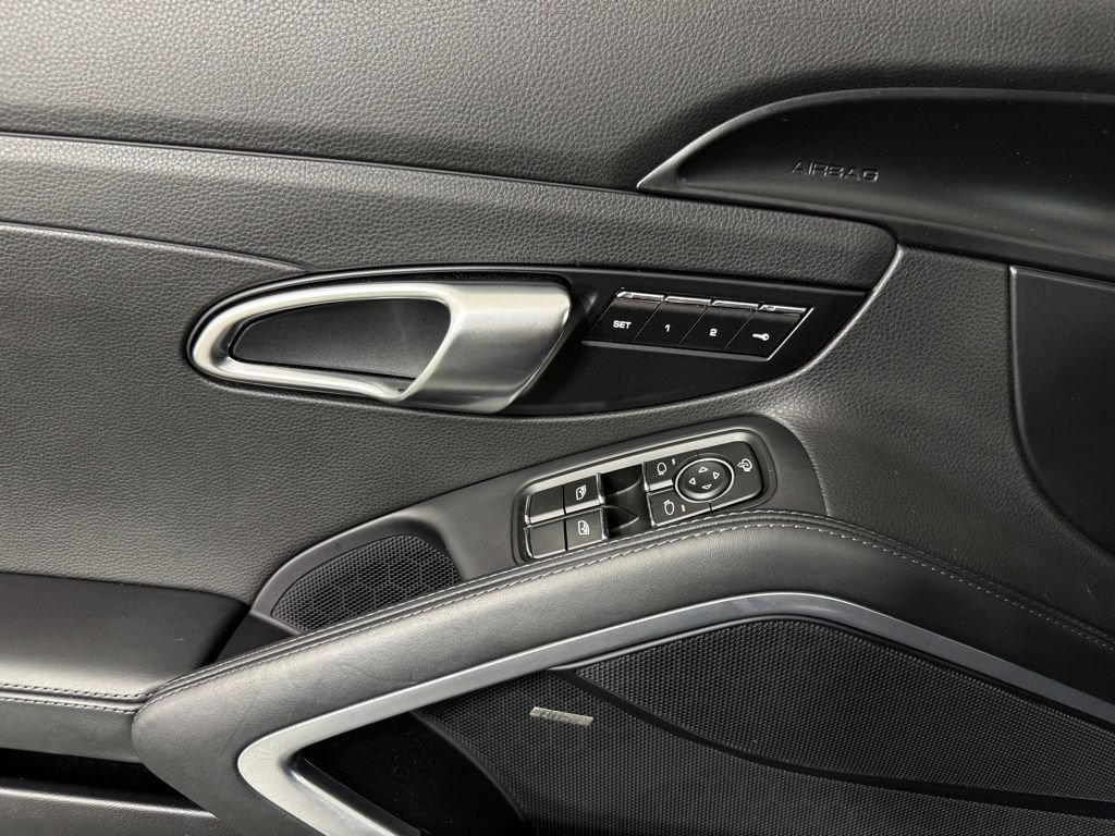Certified 2025 Porsche 718 Boxster S RWD image 19