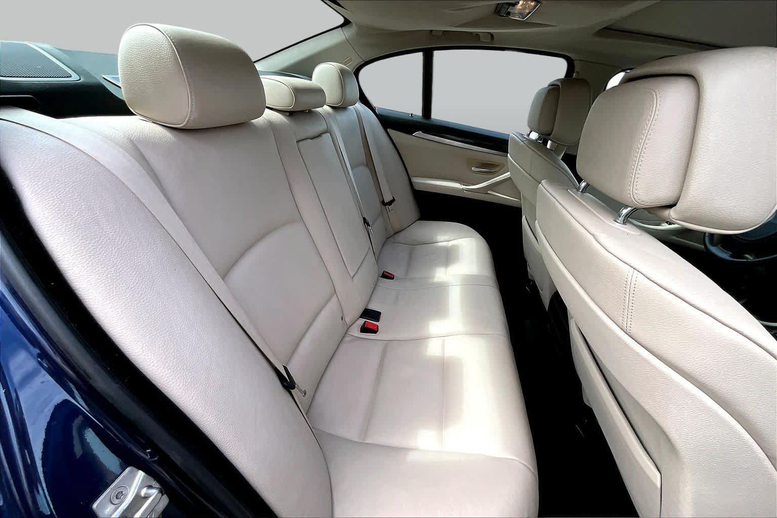 Used 2011 BMW 528i Sedan RWD image 18