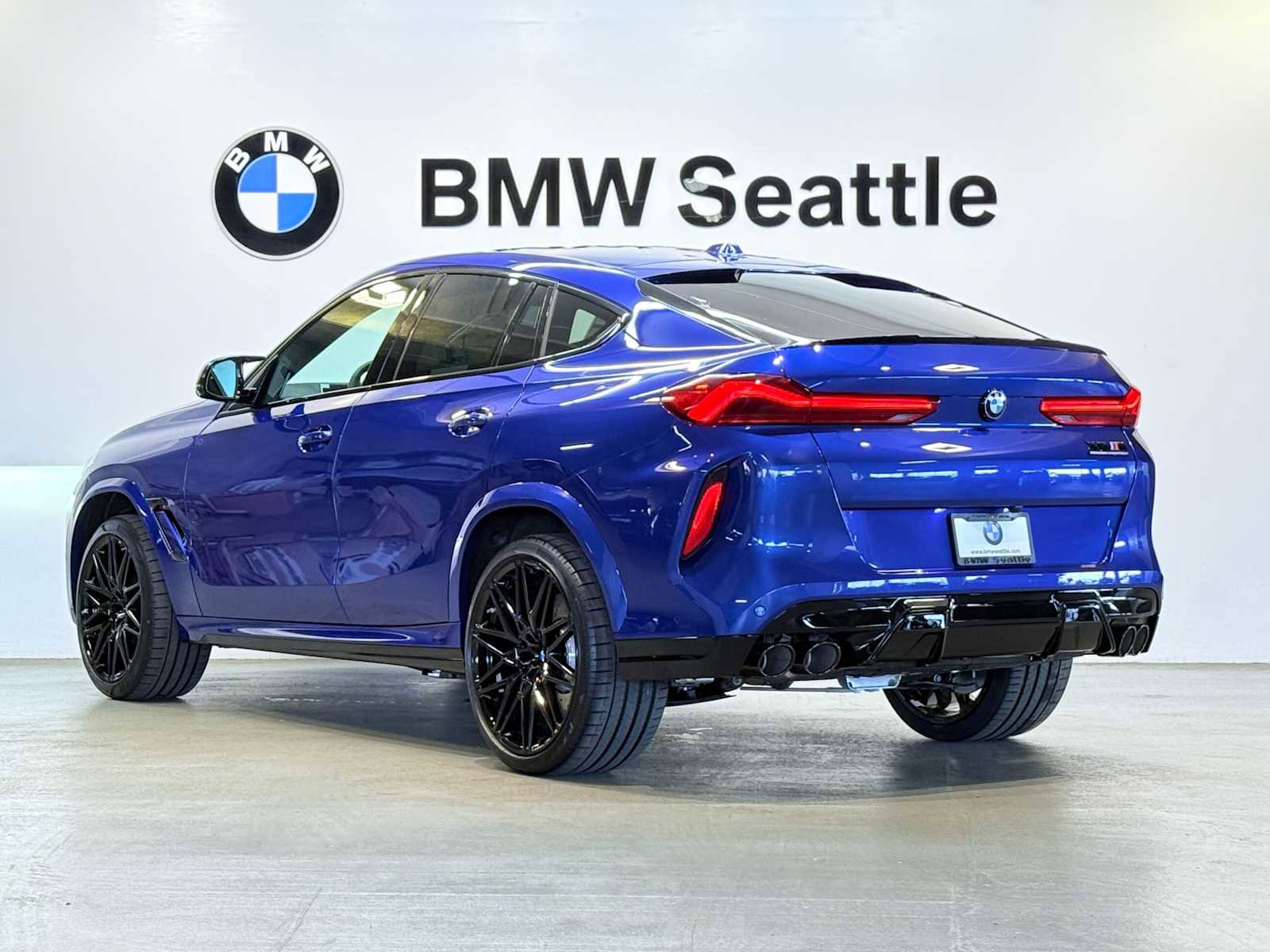 New 2026 BMW X6 M Competition w/ Executive Package image 4