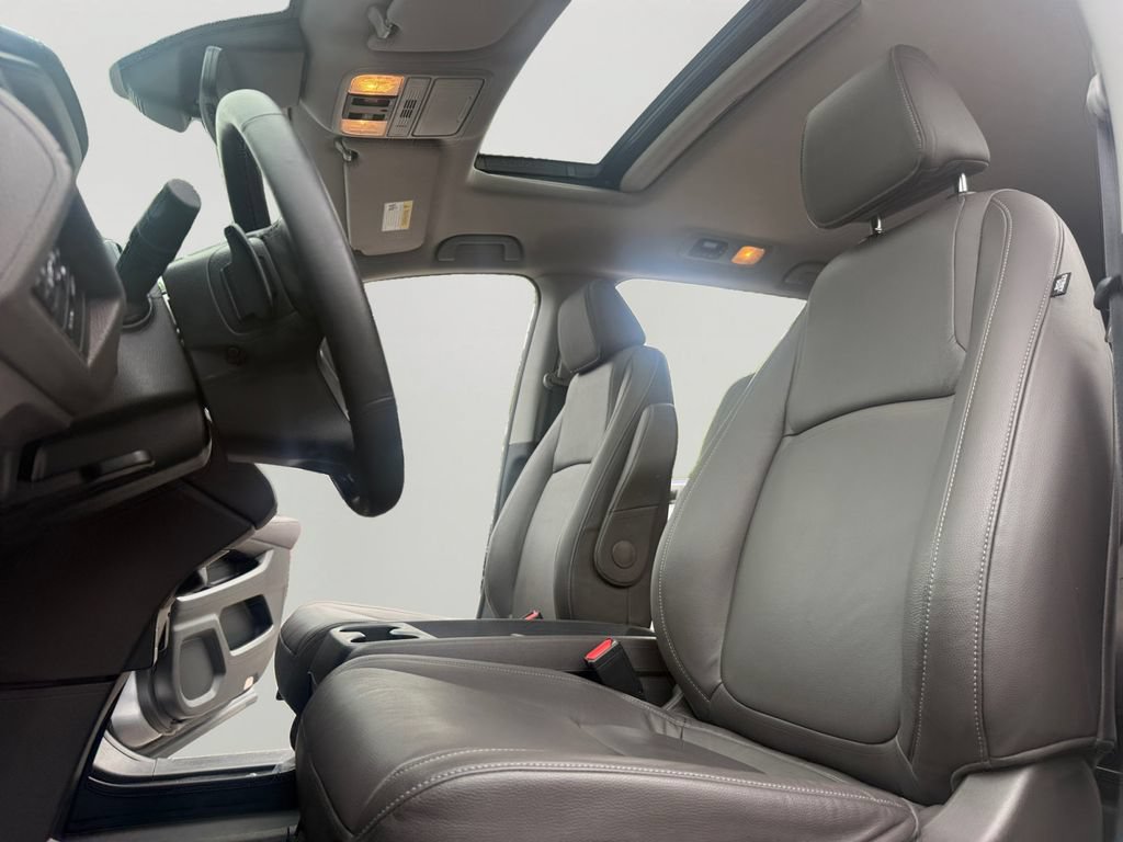 Certified 2023 Honda Odyssey EX-L image 23