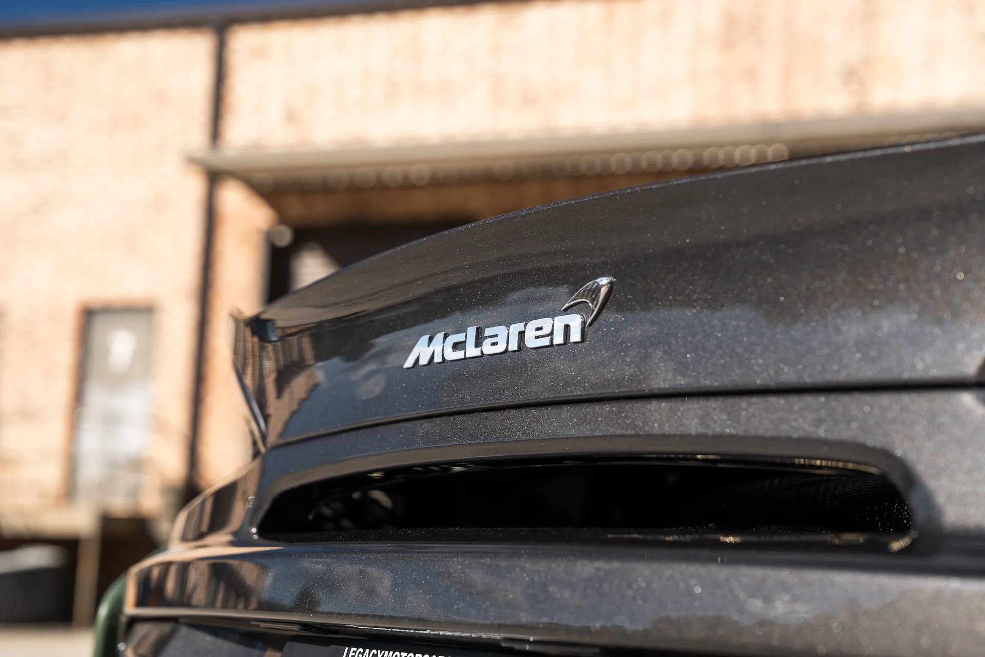 Used 2016 McLaren 570S Coupe RWD image 18