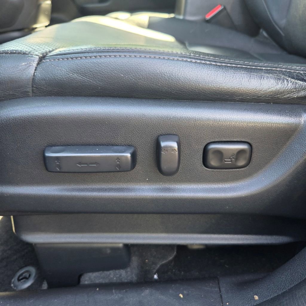 Used 2015 Honda CR-V Touring image 17