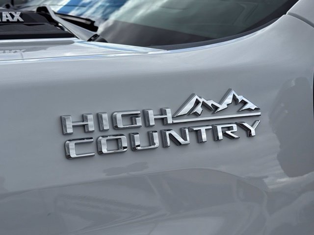Certified 2026 Chevrolet Silverado 3500 High Country w/ Technology Package AWD/4WD image 15