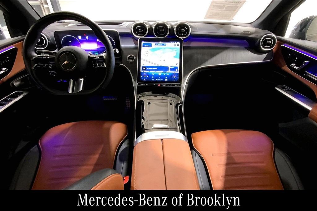 Used 2024 Mercedes-Benz GLC 300 4MATIC image 17