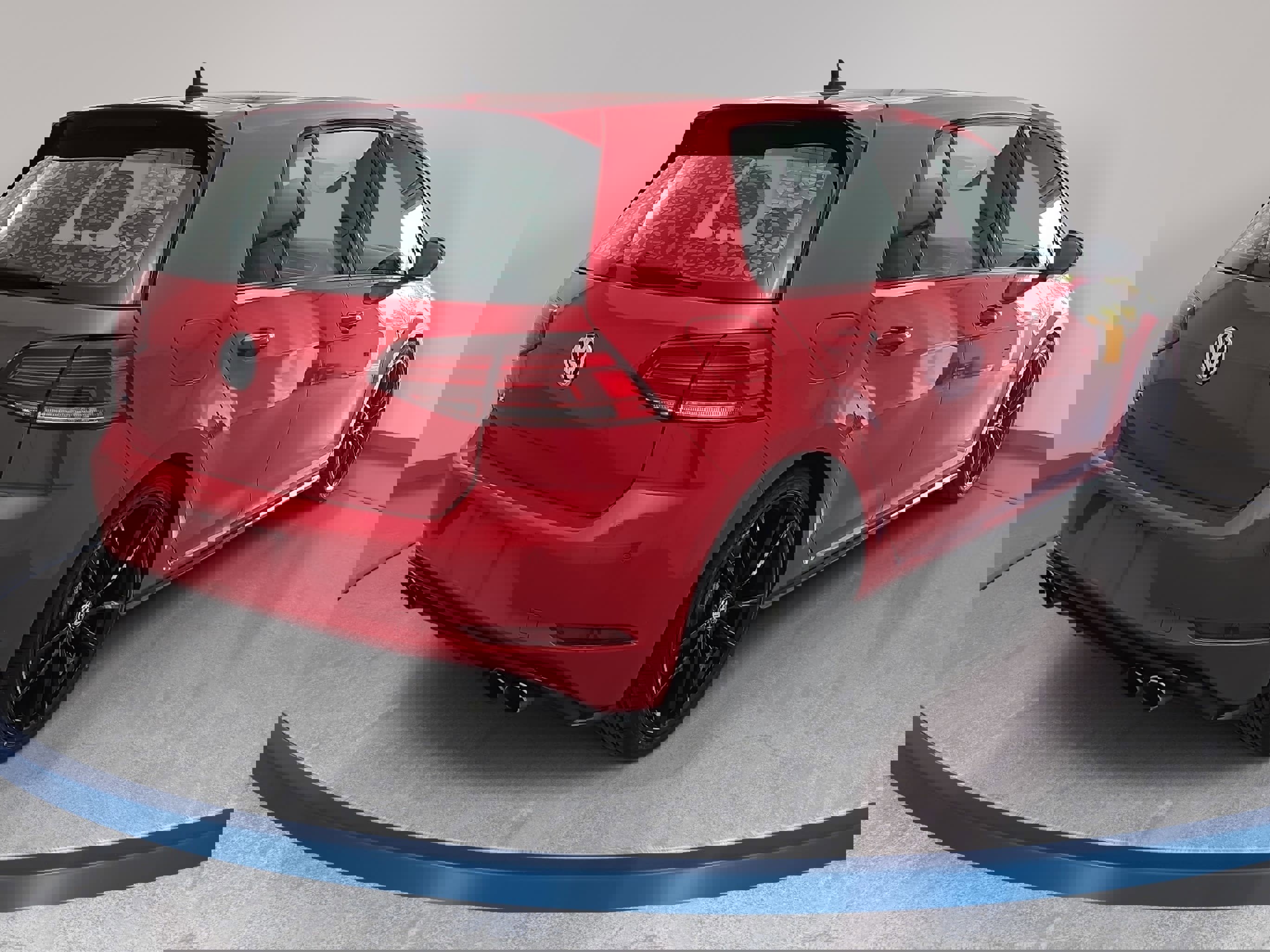 Used 2019 Volkswagen Golf R 4-Door image 5