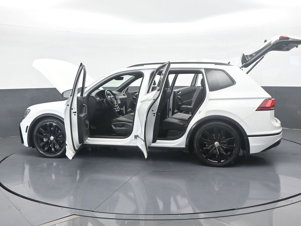 Used 2020 Volkswagen Tiguan SE R-Line image 75