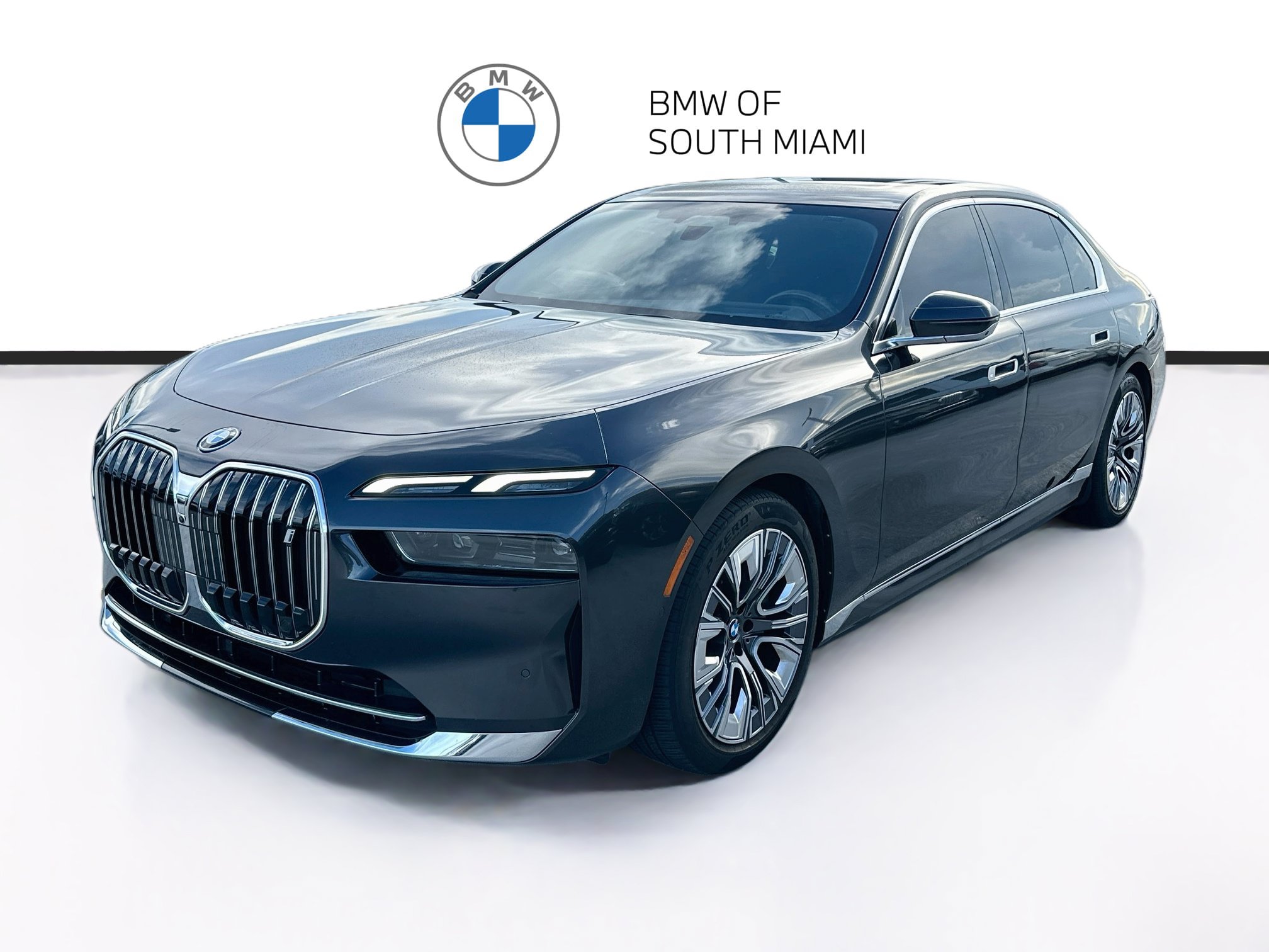 Certified 2024 BMW i7 xDrive60 AWD/4WD image 3
