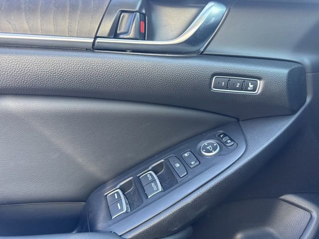 Used 2021 Honda Accord EX-L image 19