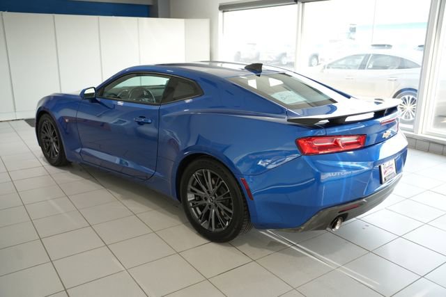 Used 2018 Chevrolet Camaro LT image 4