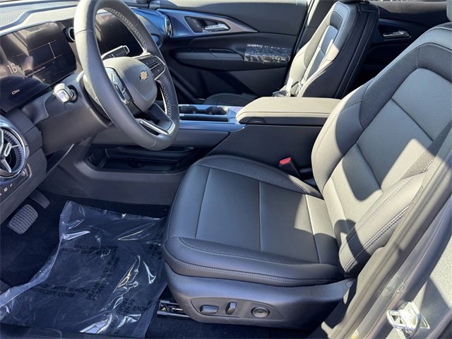 New 2026 Chevrolet Equinox EV LT image 11