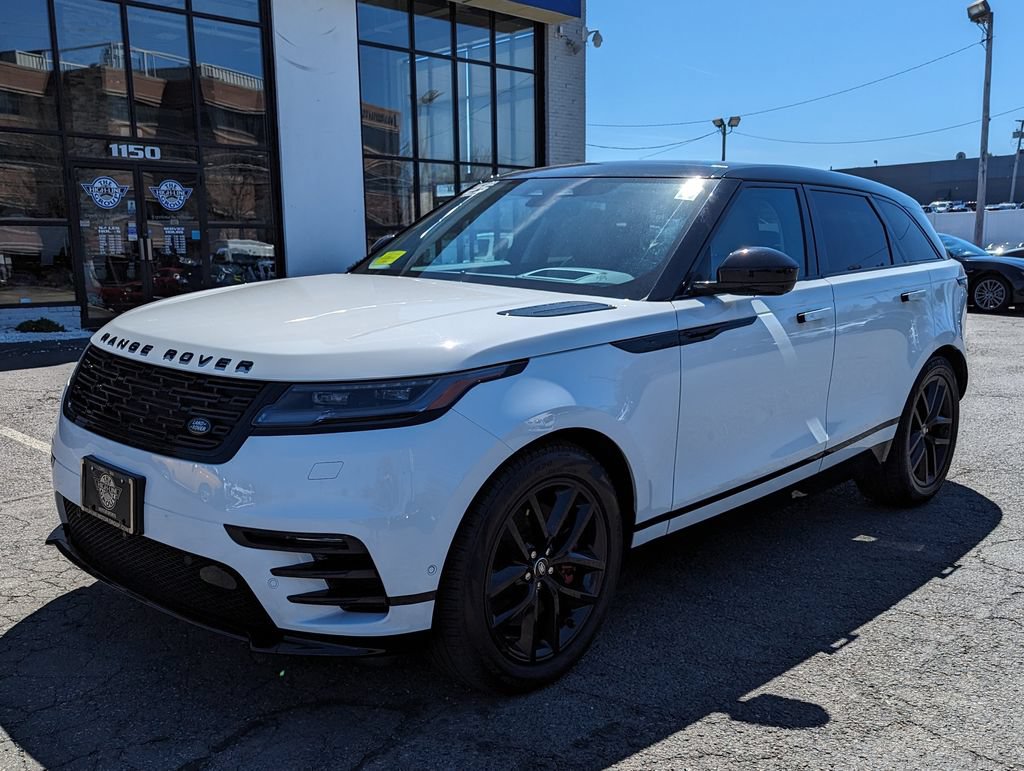 Used 2025 Land Rover Range Rover Velar Dynamic SE AWD/4WD image 2