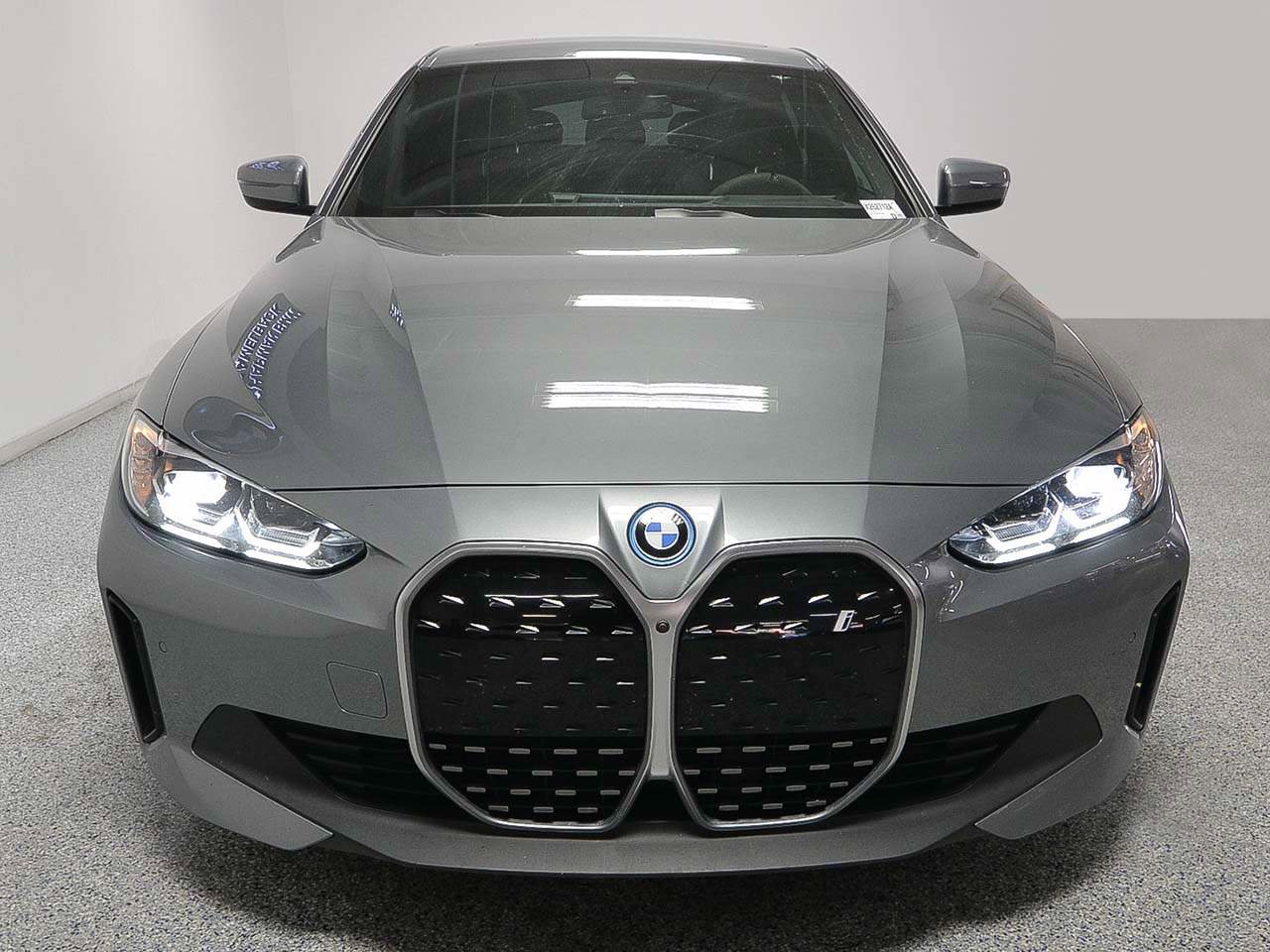 Certified 2024 BMW i4 eDrive35 w/ Premium Package RWD image 2