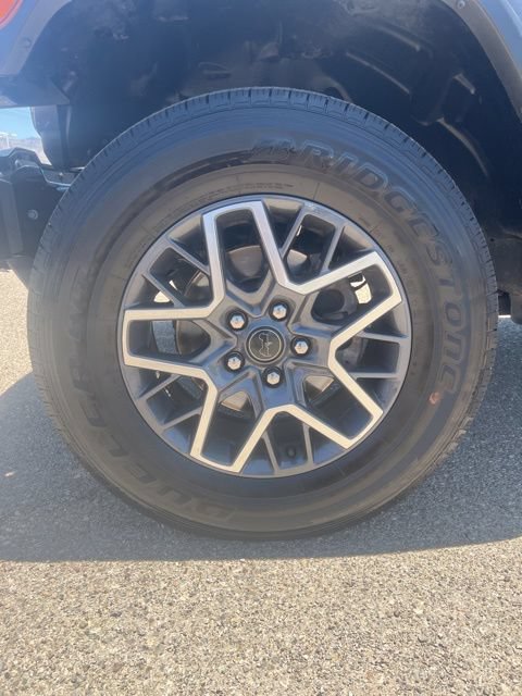 Used 2025 Jeep Wrangler Unlimited Sahara AWD/4WD image 33