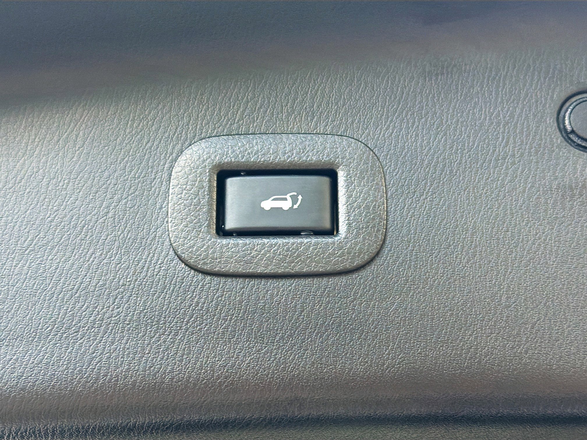 Used 2023 INFINITI QX80 Luxe w/ Cargo Package AWD/4WD image 15