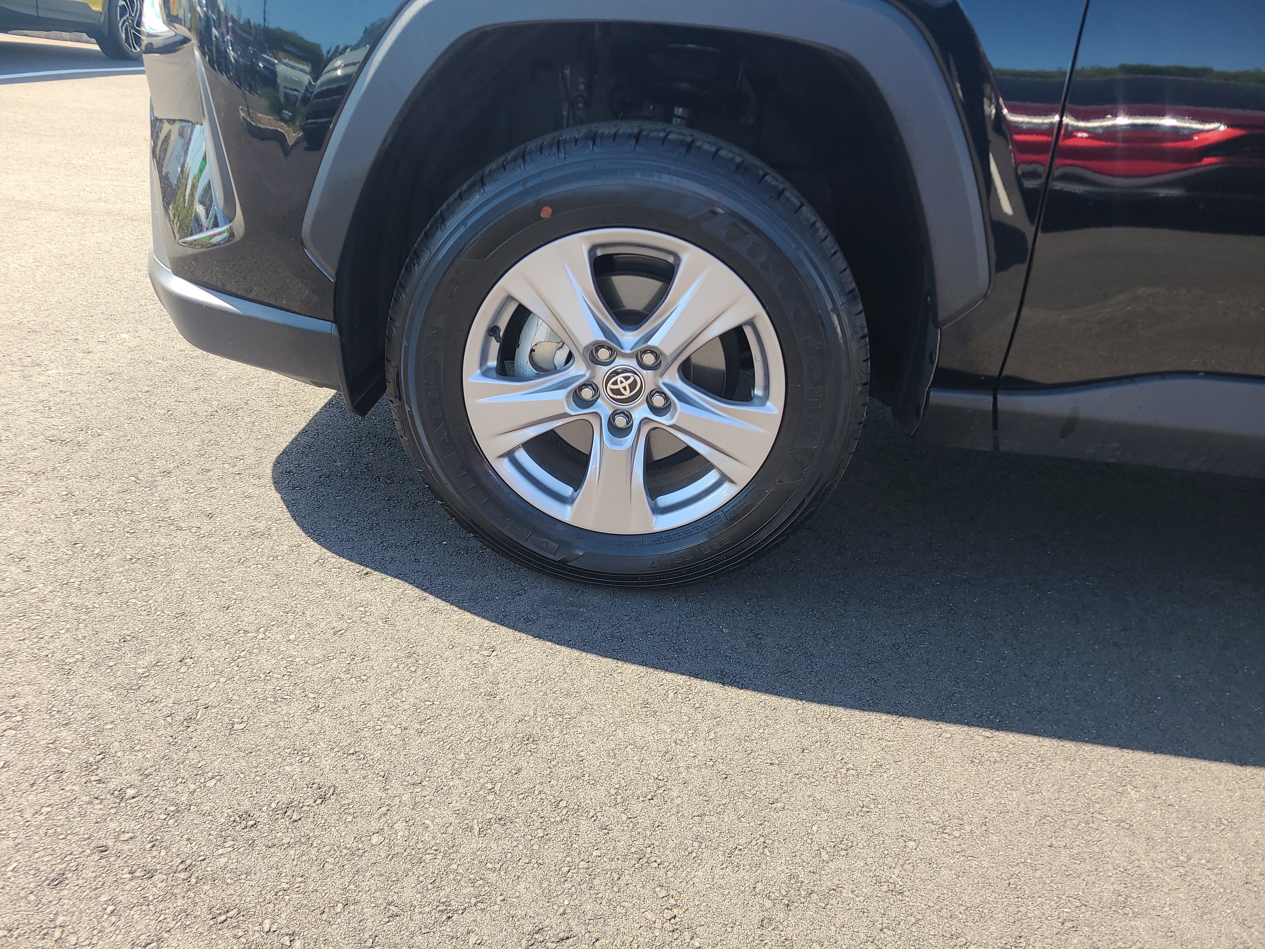 Certified 2025 Toyota RAV4 XLE AWD/4WD image 9