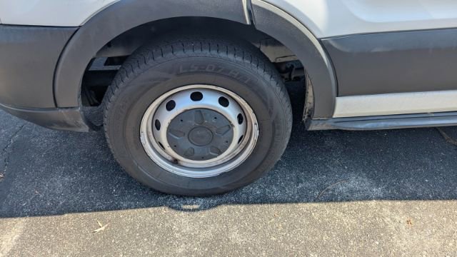 Used 2017 Ford Transit 250 Med Rf Cargo image 9