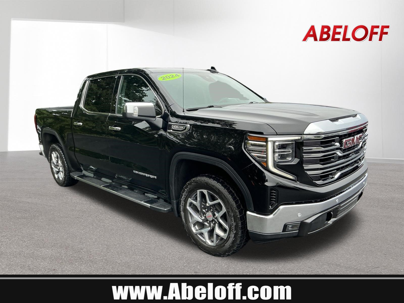 Used 2024 GMC Sierra 1500 SLT w/ SLT Premium Plus Package AWD/4WD image 1